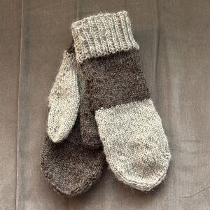 Handmade Two-Tone Knit Wool Mittens